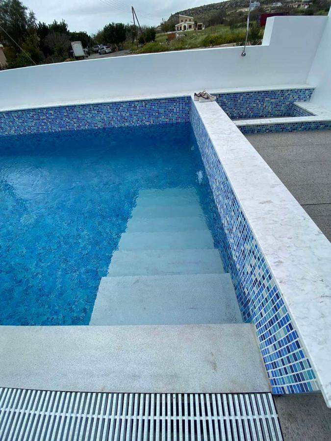 Michael Angelo Villa Paphos Esterno foto