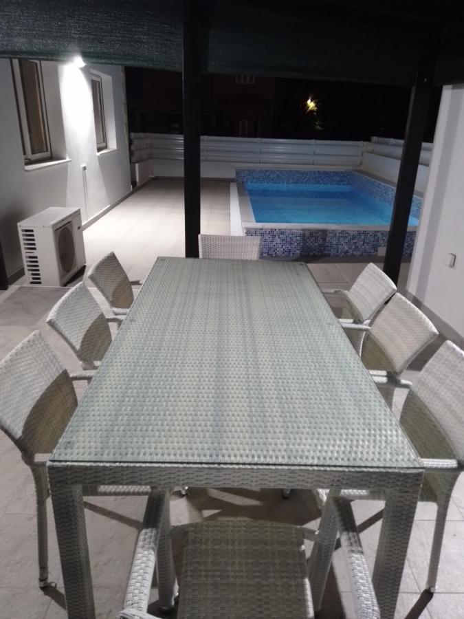 Michael Angelo Villa Paphos Esterno foto