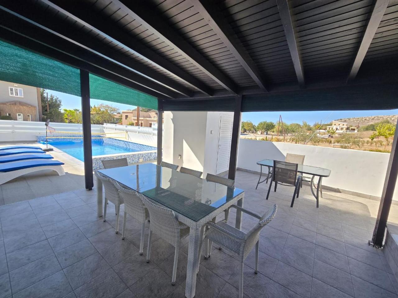 Michael Angelo Villa Paphos Esterno foto