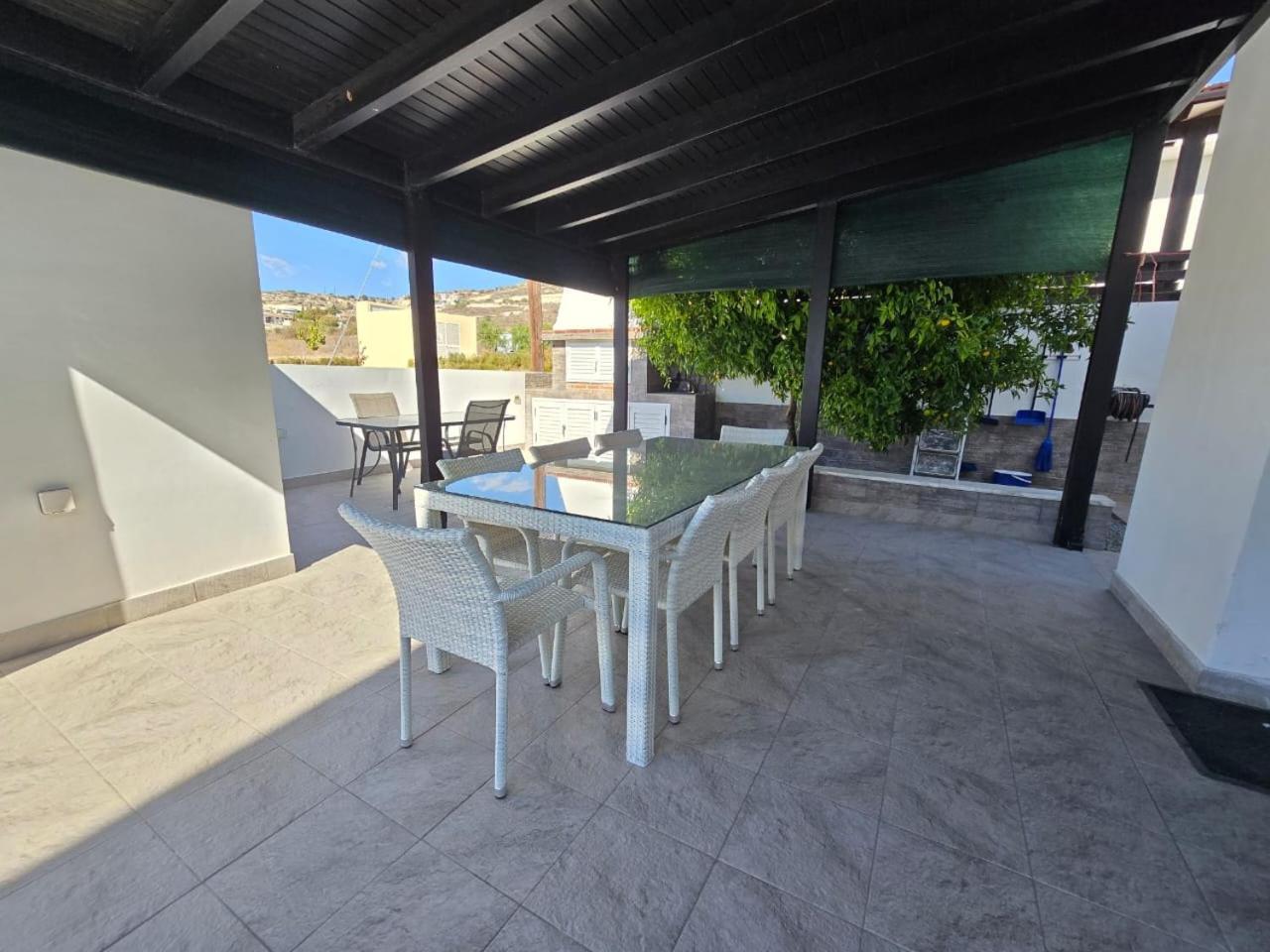Michael Angelo Villa Paphos Esterno foto
